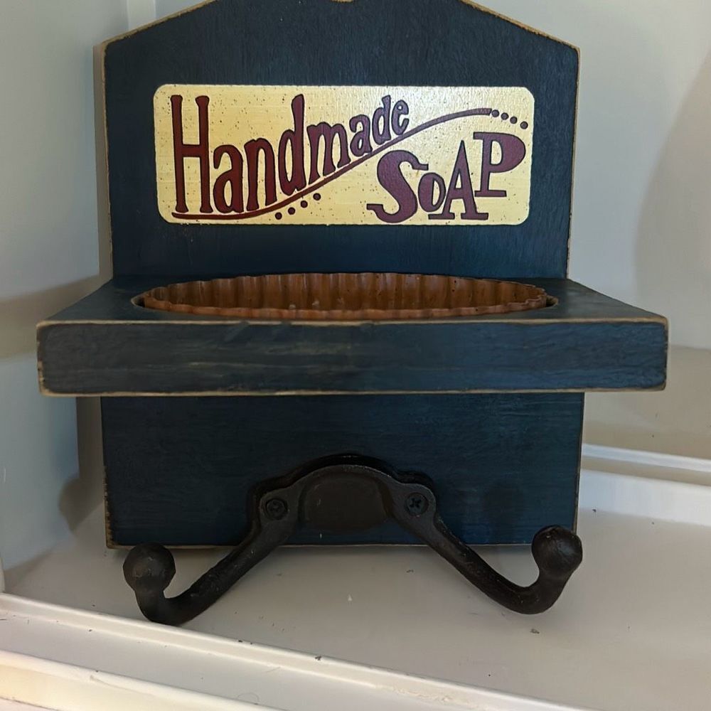 Vintage Look Soap Dish